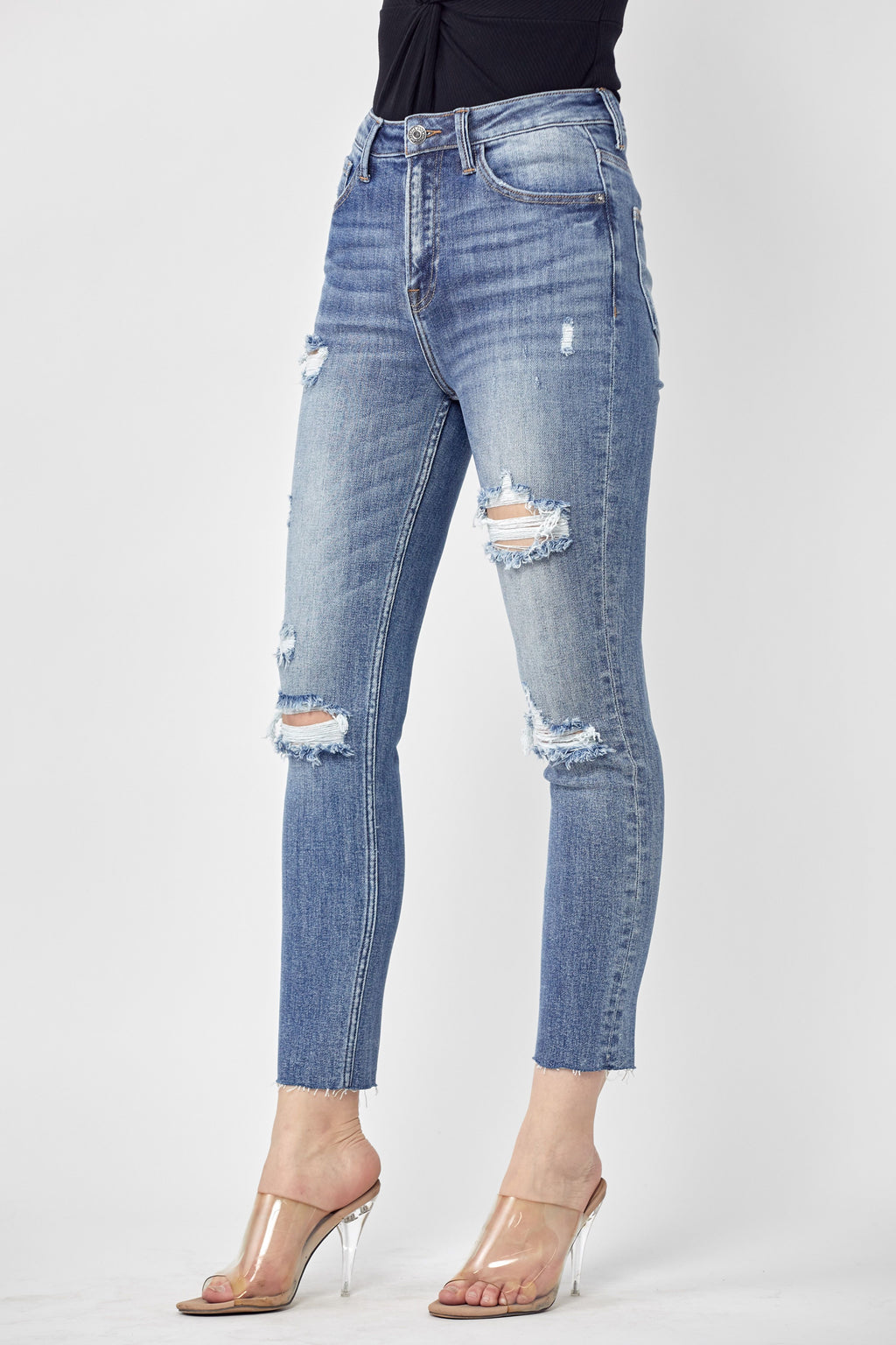 RISEN DISTRESSED JEANS