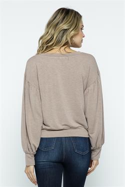 LANTERN SLEEVE TOP