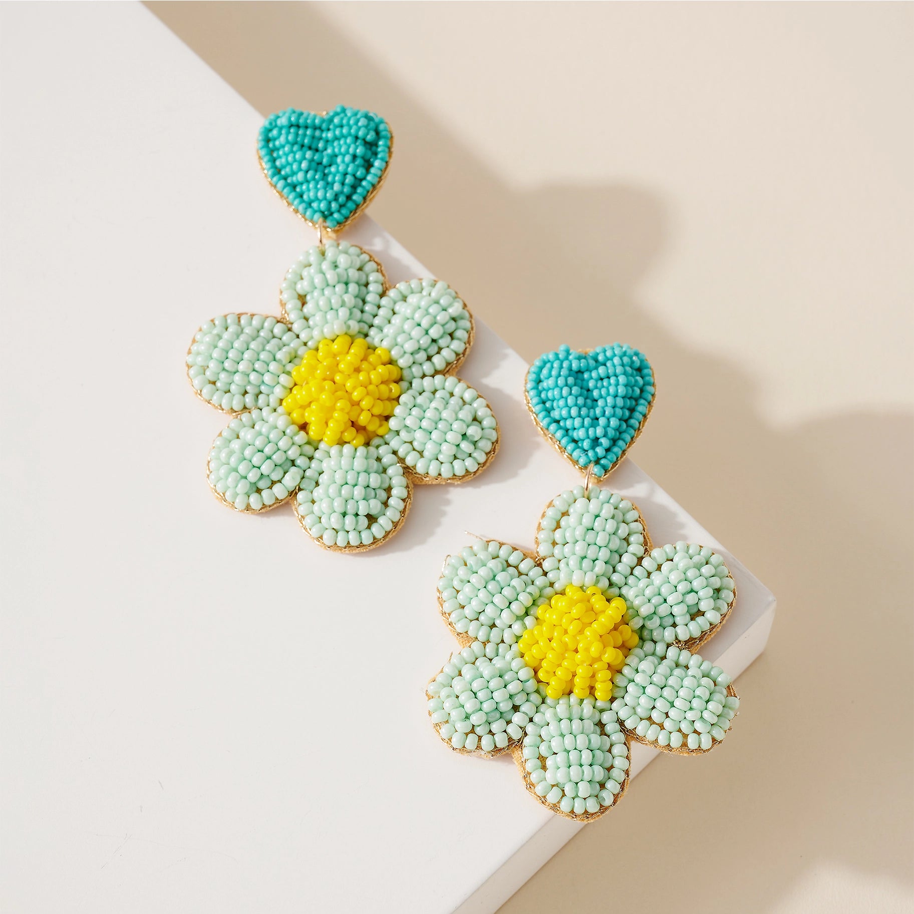 SEED BEADED FLOWER SHAPE DANGLING EARRINGS 3-COLORS