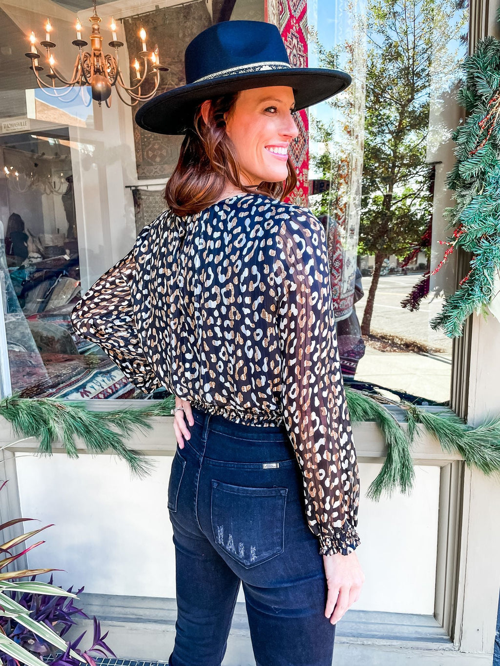 THE ULTIMATE HAT BLACK