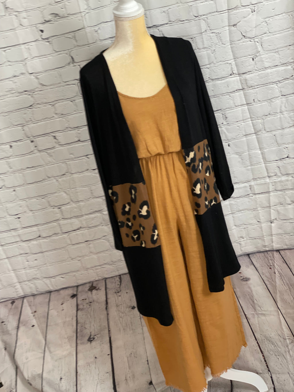 ANIMAL PRINT CARDIGAN