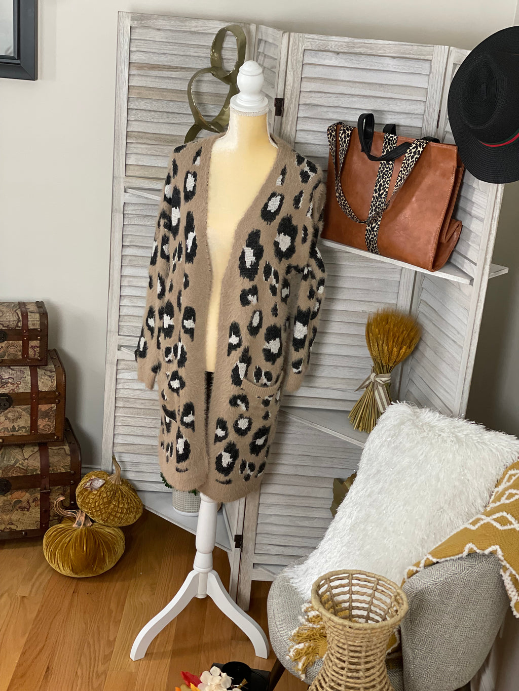 ANIMAL PRINT CARDIGAN