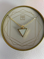 GROOVY-WHITE OPAL NECKLACE