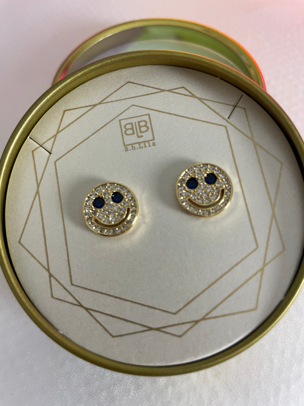 SMILEY STUDS EARRINGS GOLD
