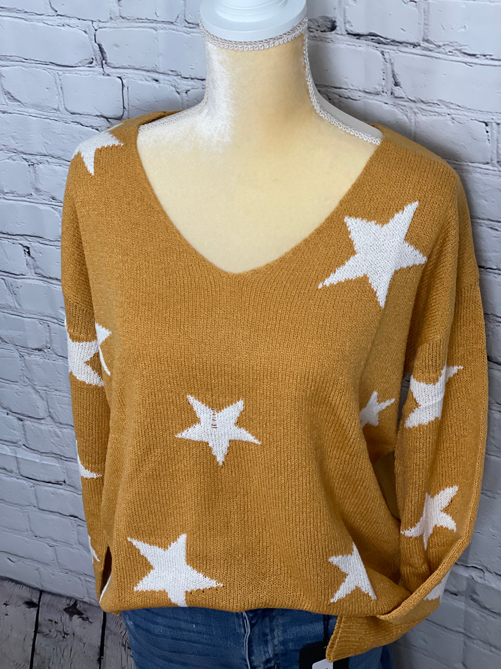 LONG SLEEVE STAR SWEATER
