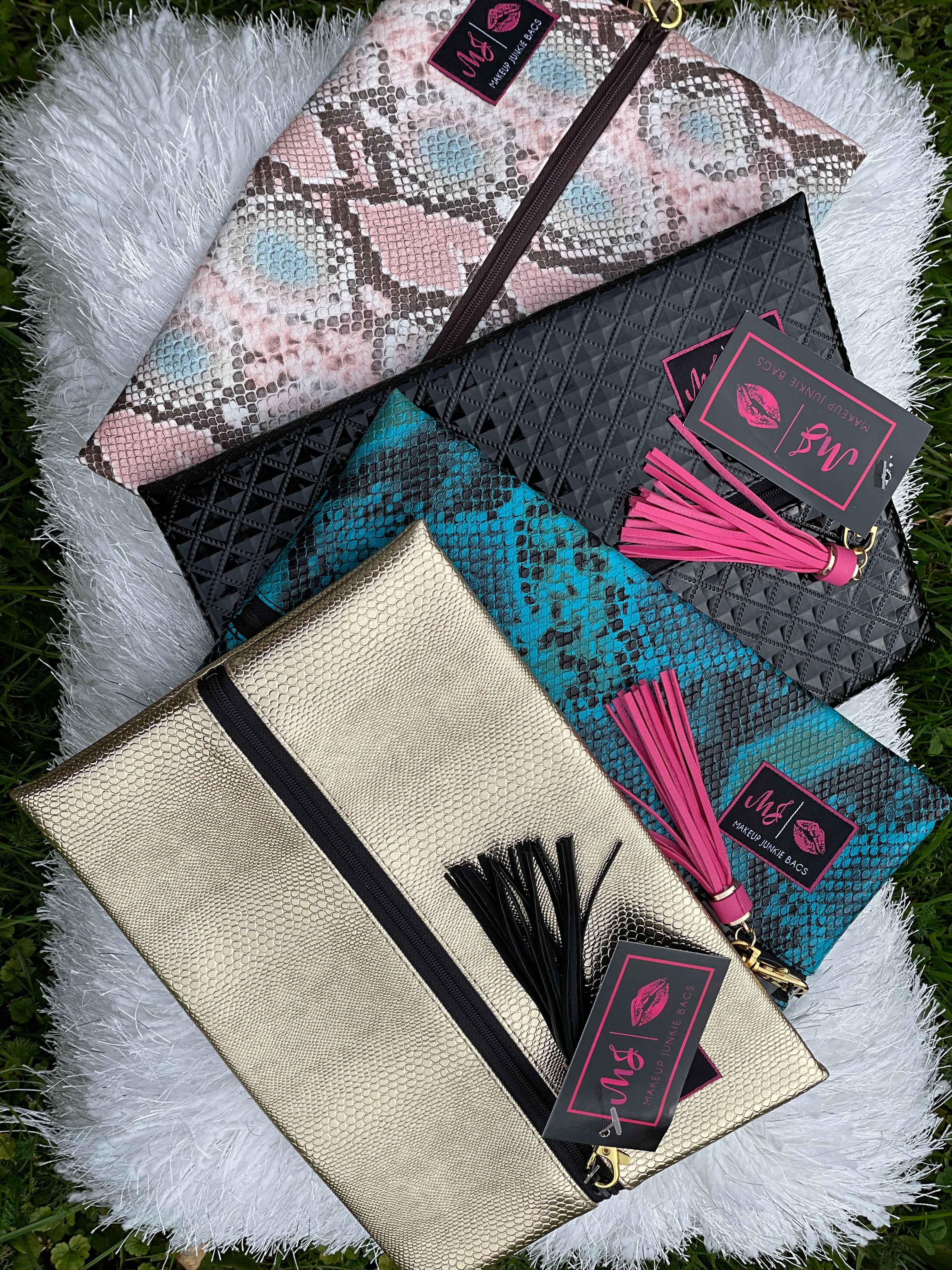 SM/MD MAKEUP JUNKIE BAG