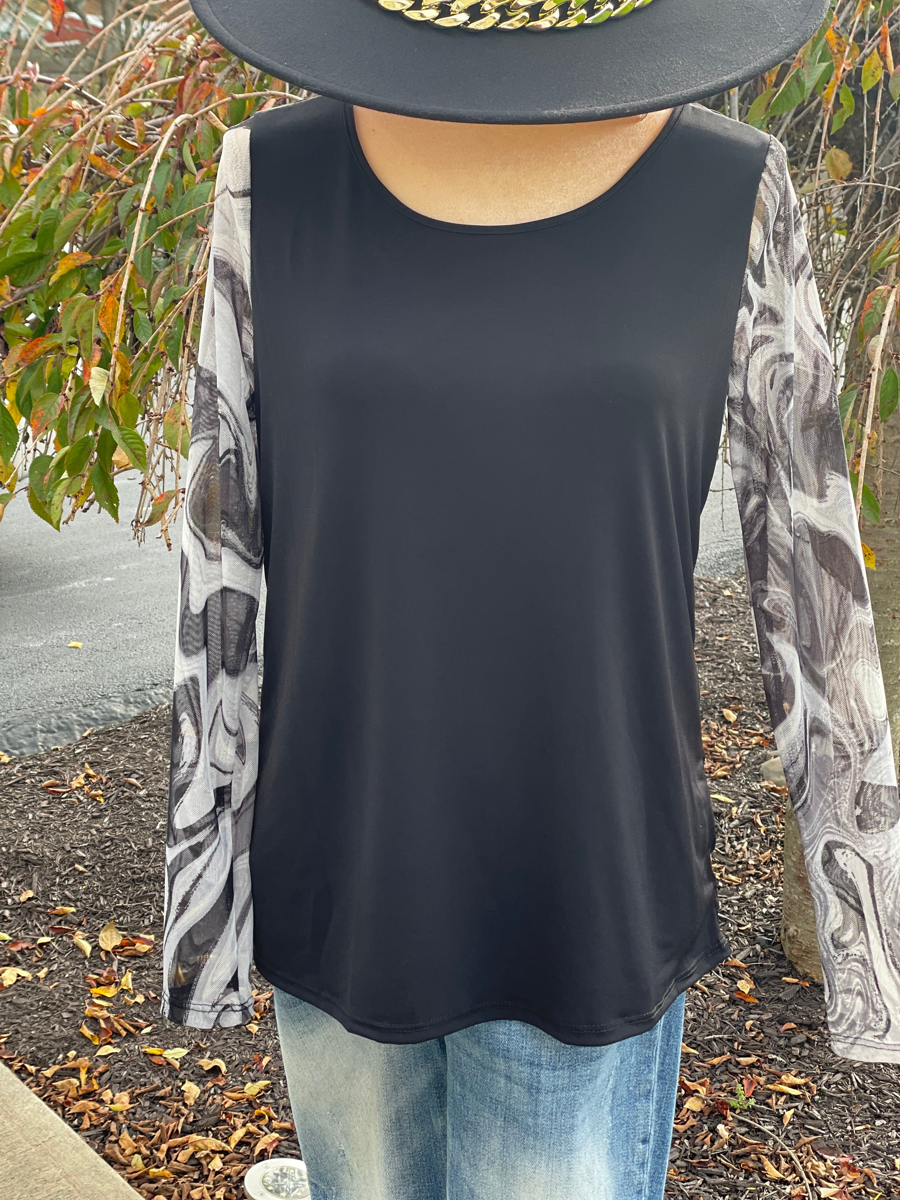 SHEER SLEEVE TOP