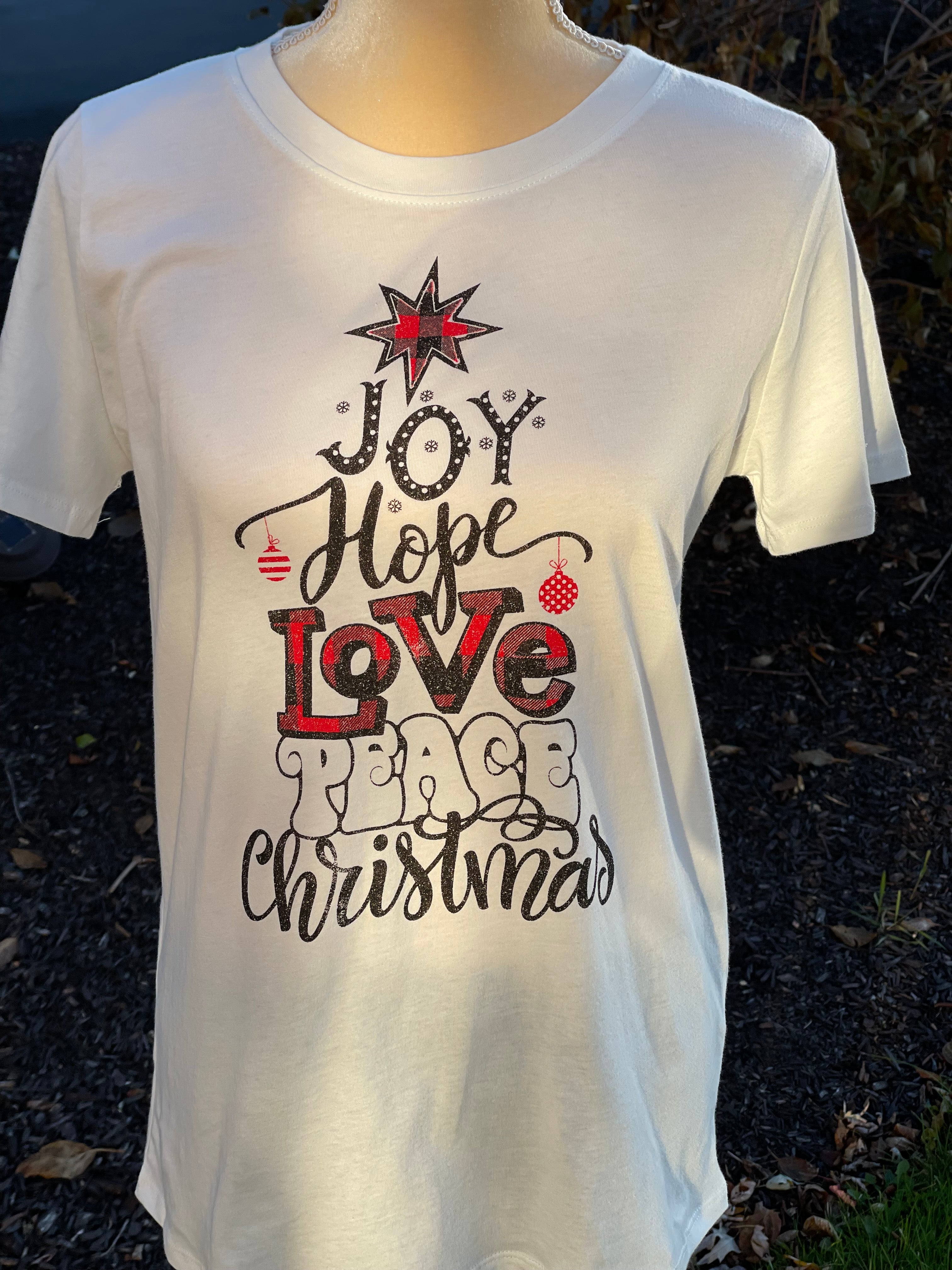 CHRISTMAS GRAPHIC TOP