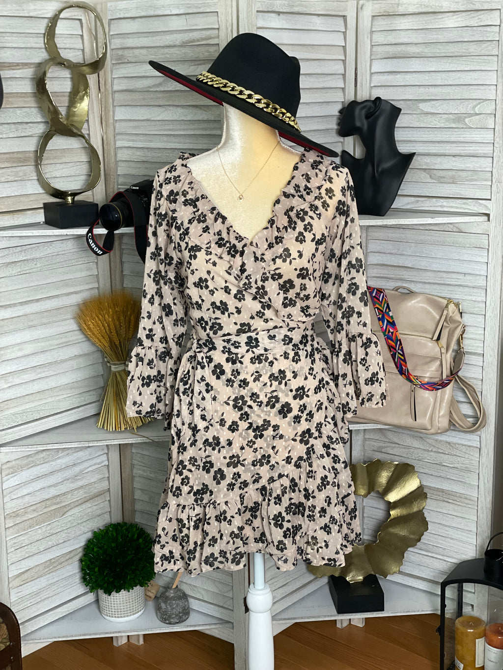 FLORAL RUFFLE DETAIL DRESS