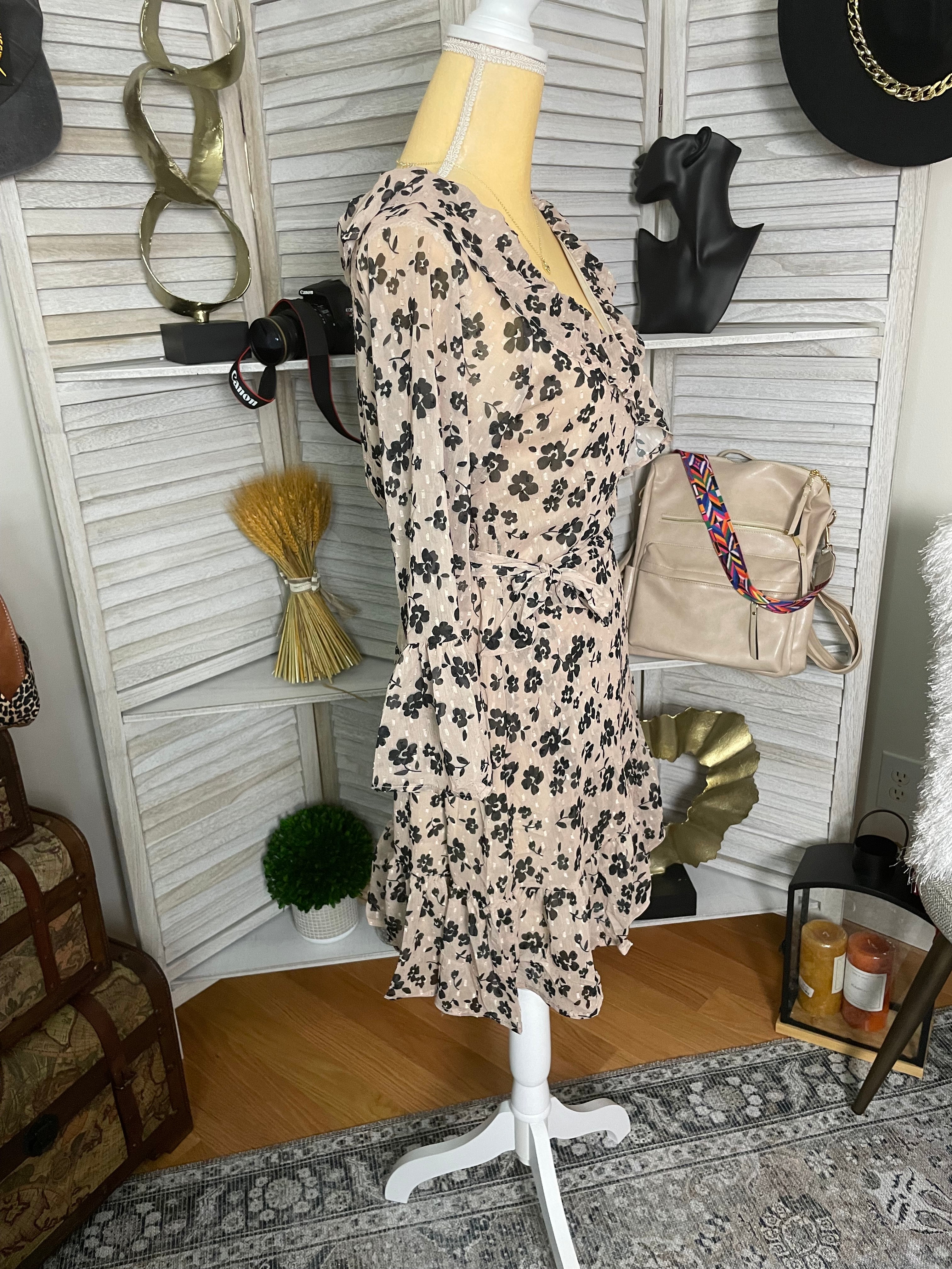 FLORAL RUFFLE DETAIL DRESS