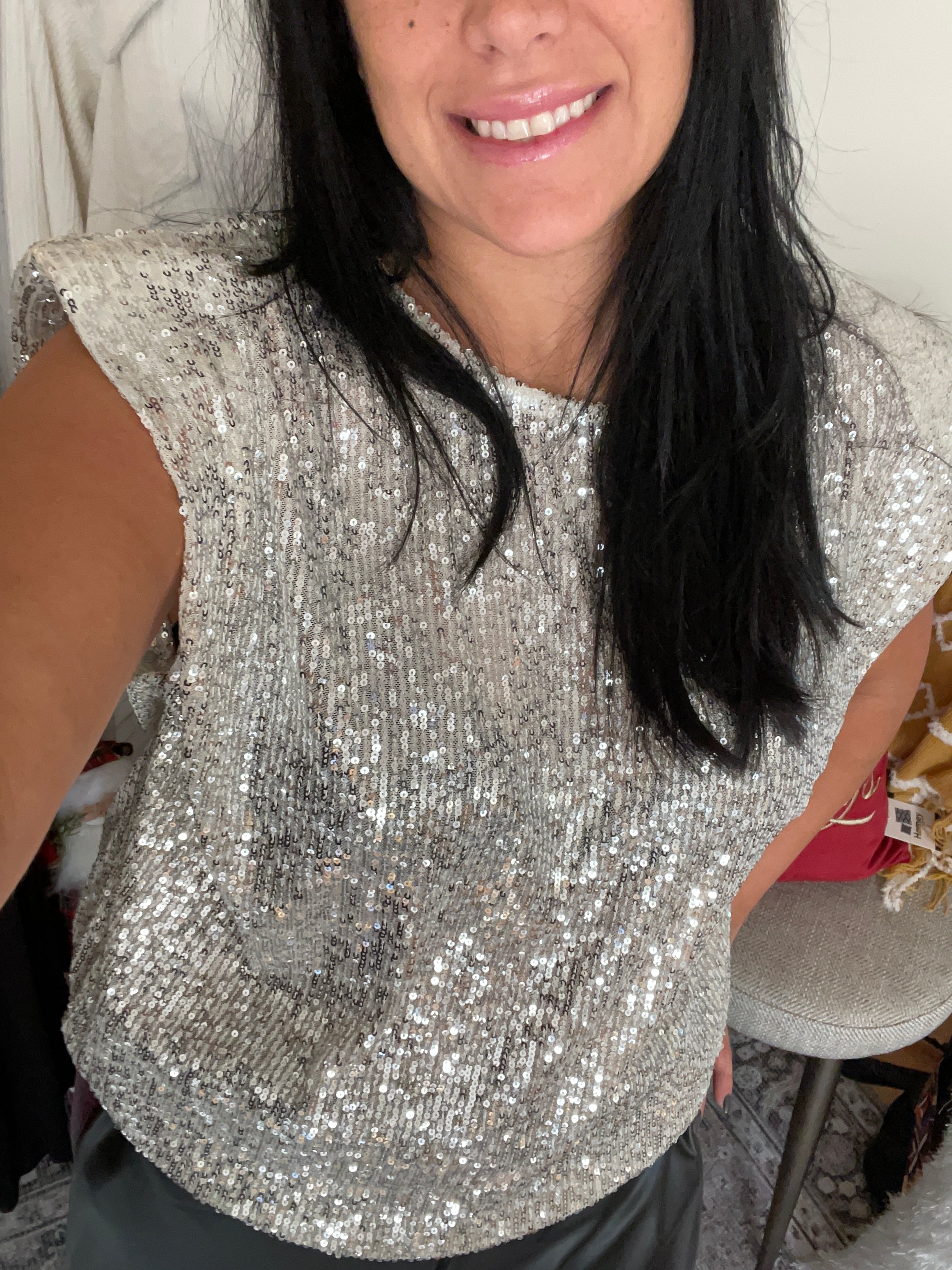 SEQUINS SLEEVELESS TOP