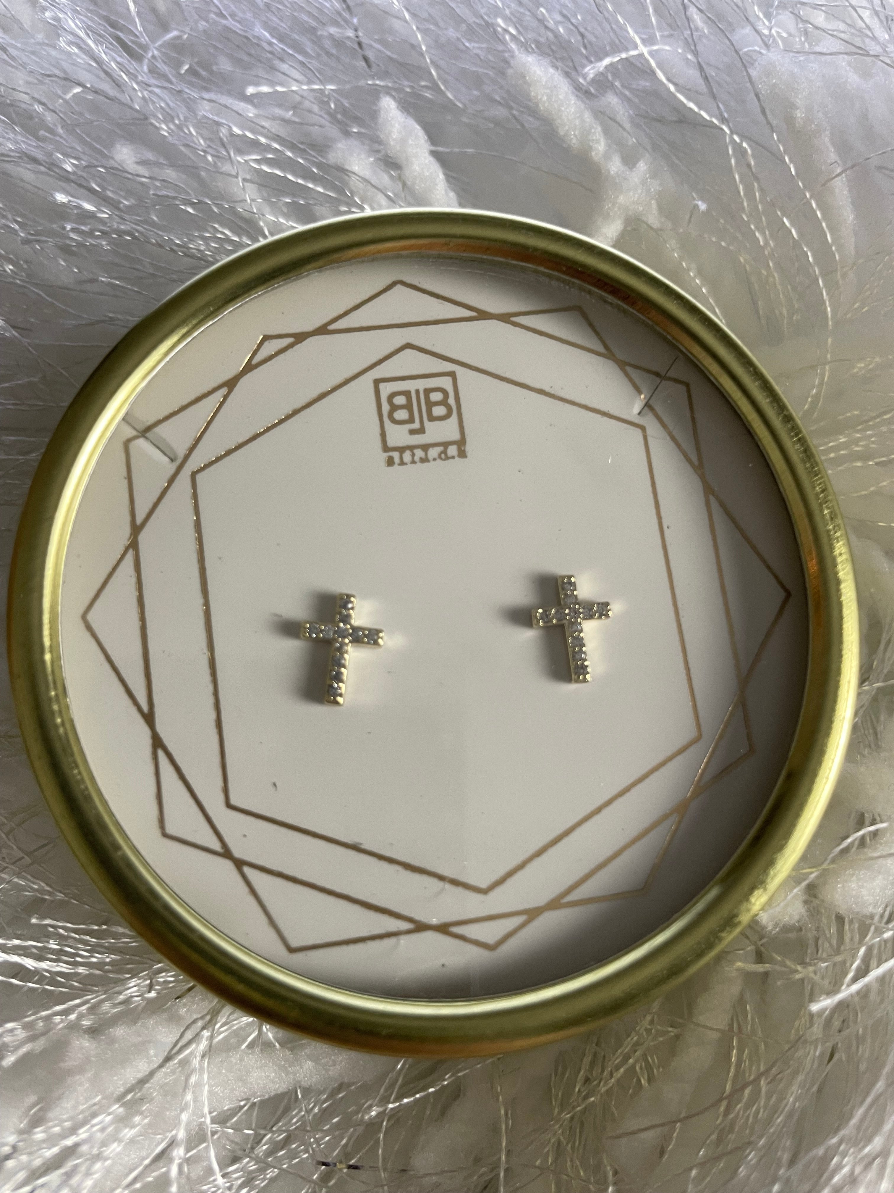 HE IS STUDS GOLD/SILVER