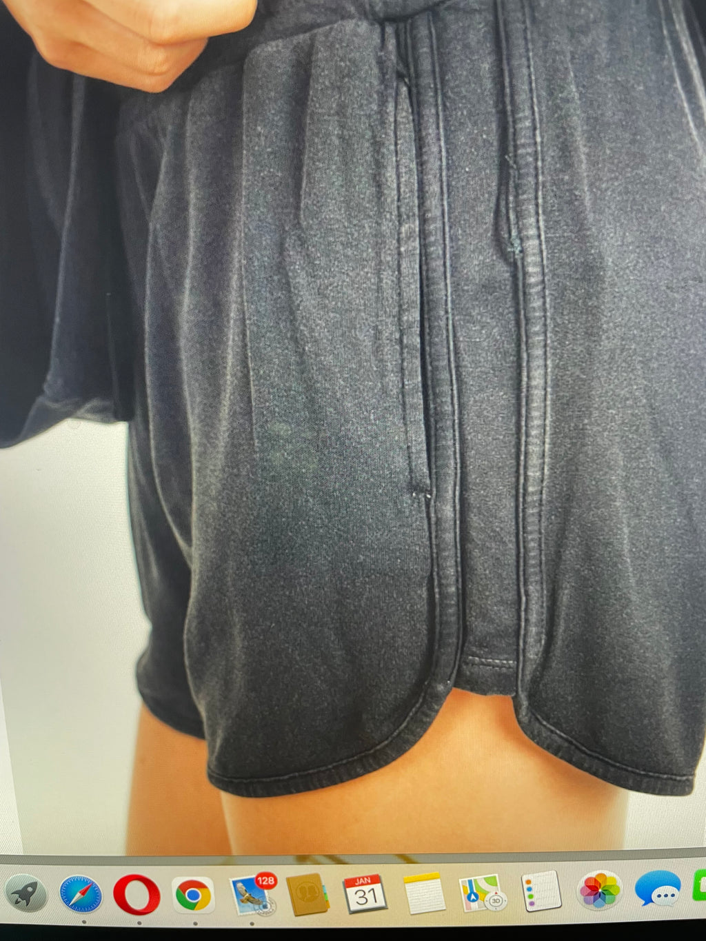 MINERAL WASH SHORTS 2 COLORS