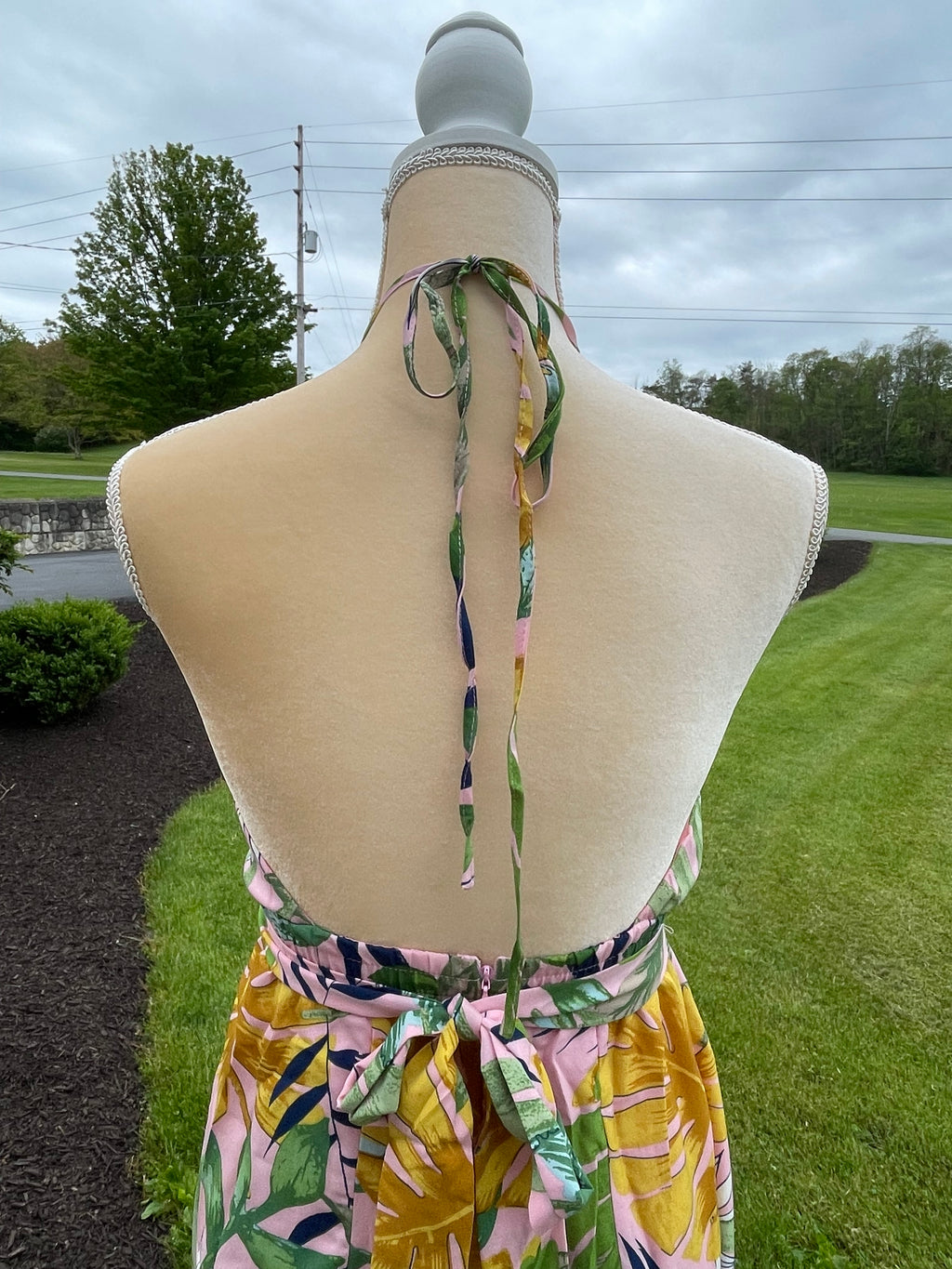 TROPICAL PRINT JUMPSUIT