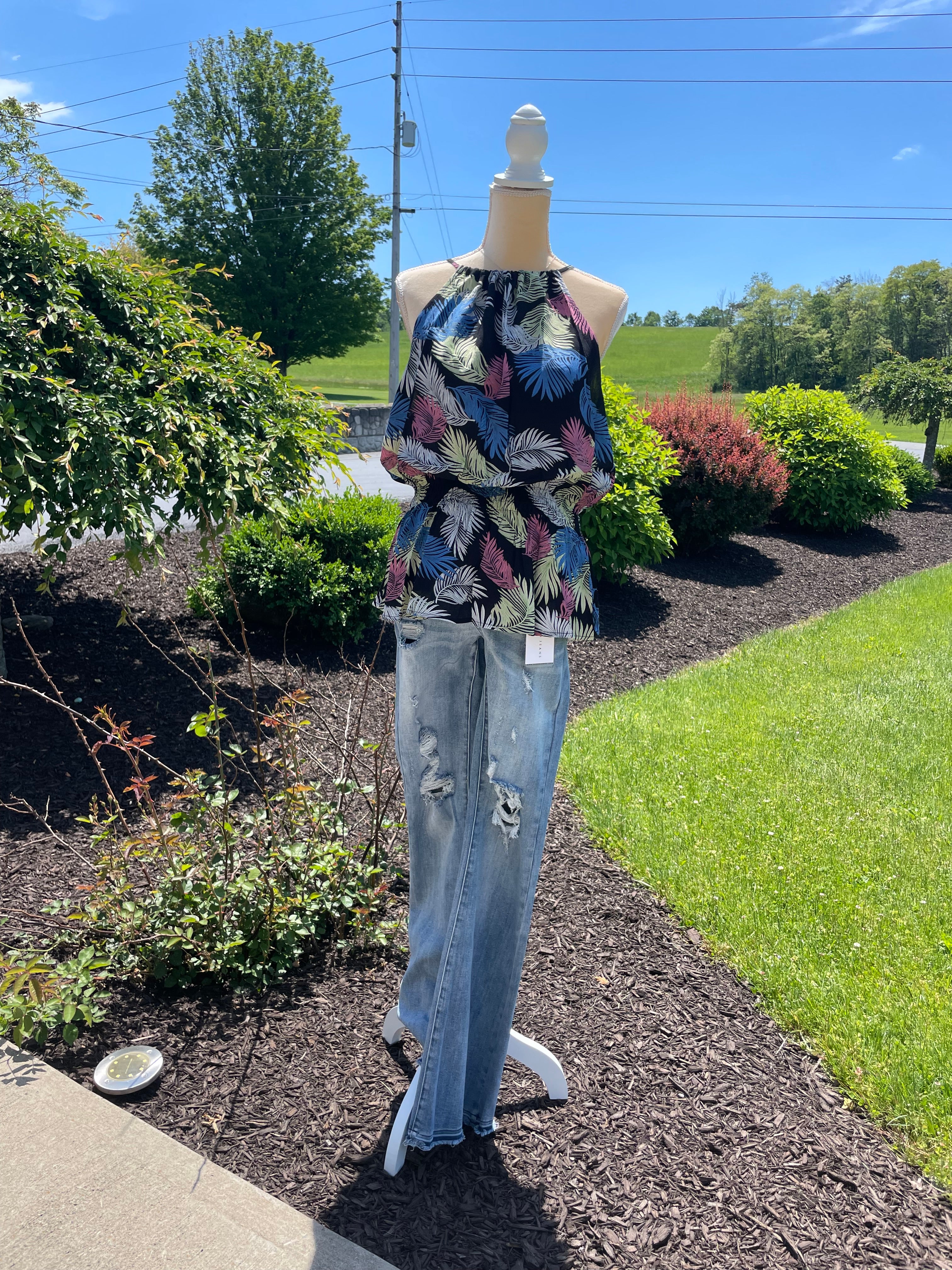 TROPICAL PRINTED HALTER NECK TOP