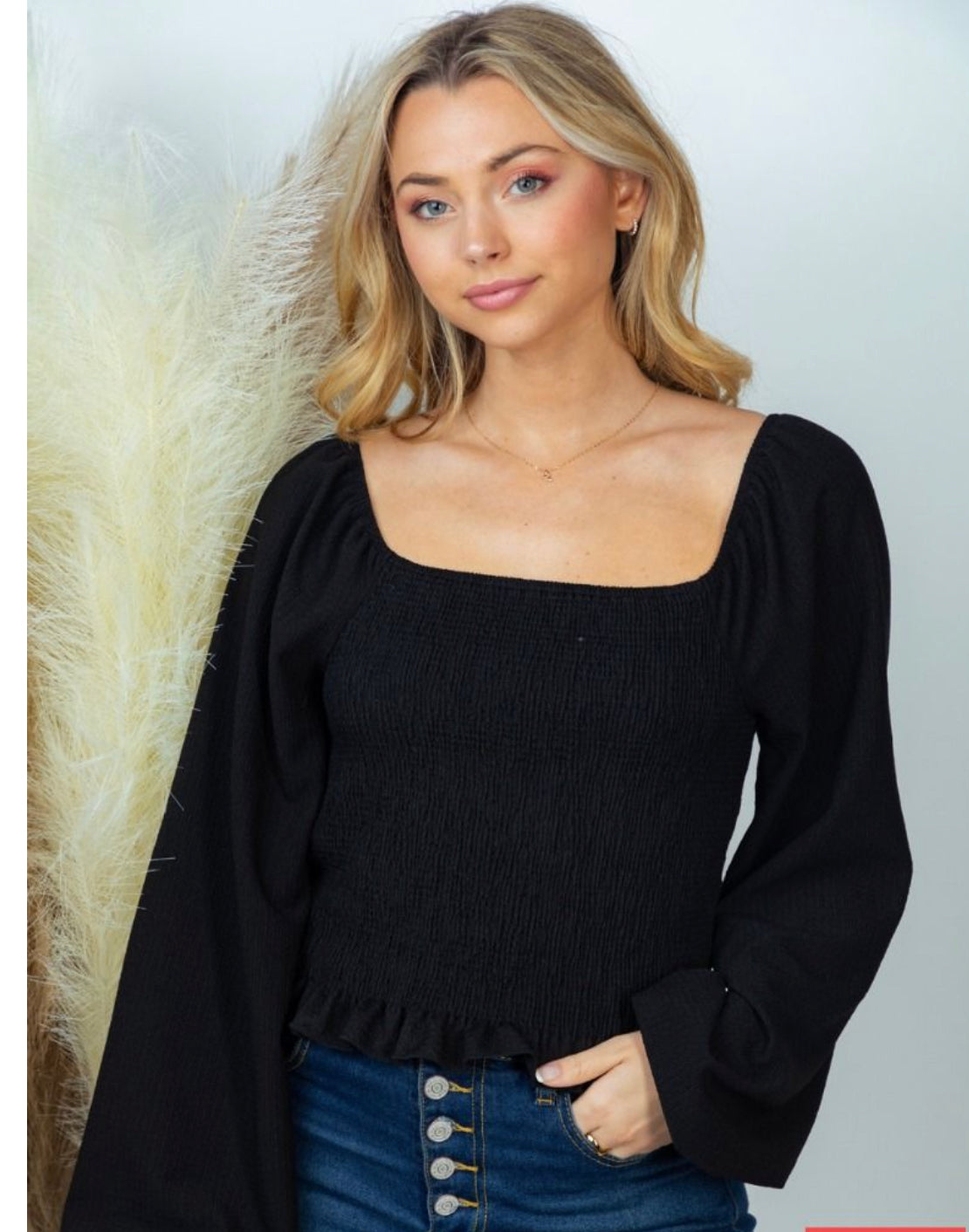 SMOCKED SQUARE NECK TOP