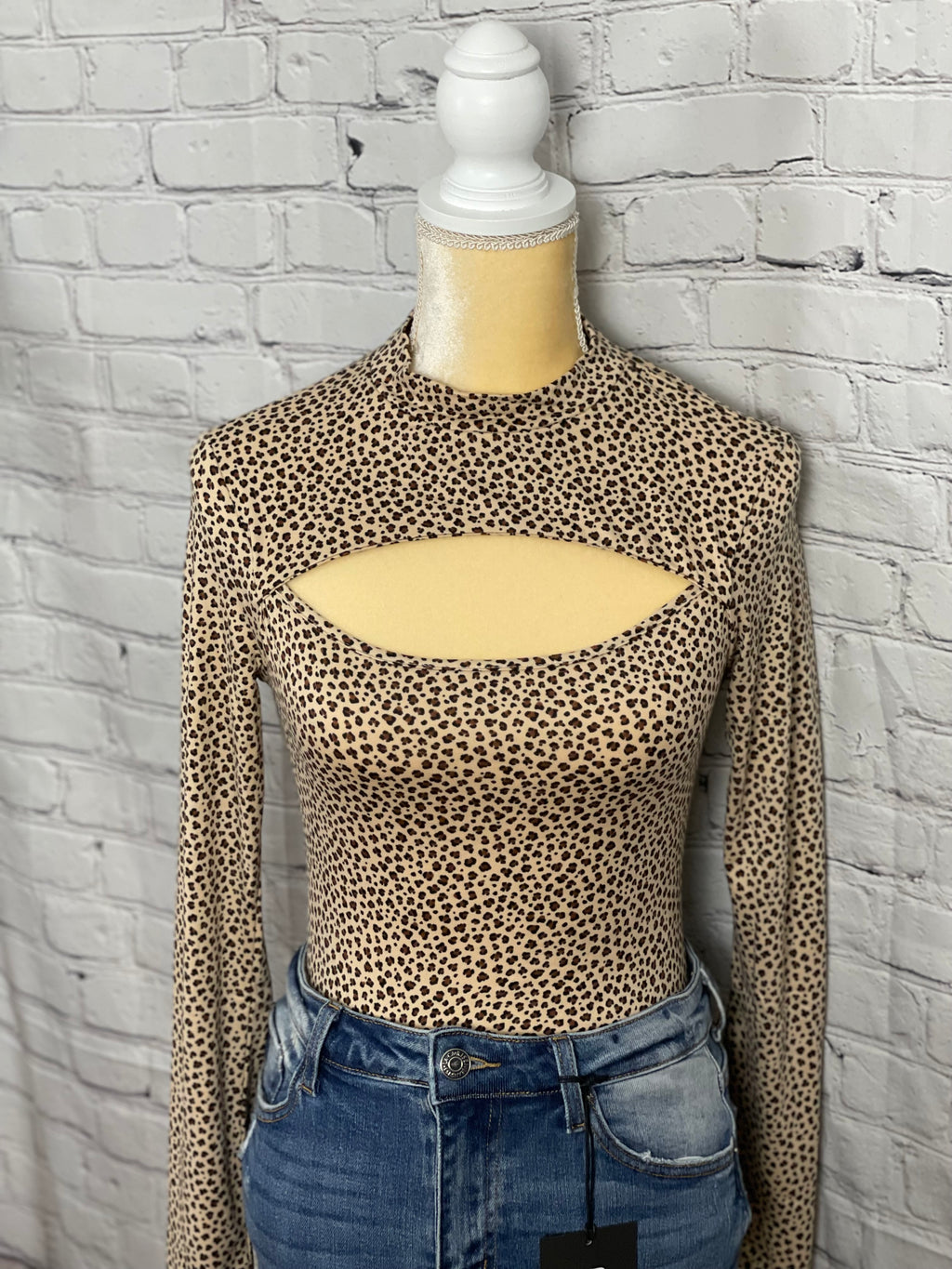 LONG SLEEVE BODYSUIT