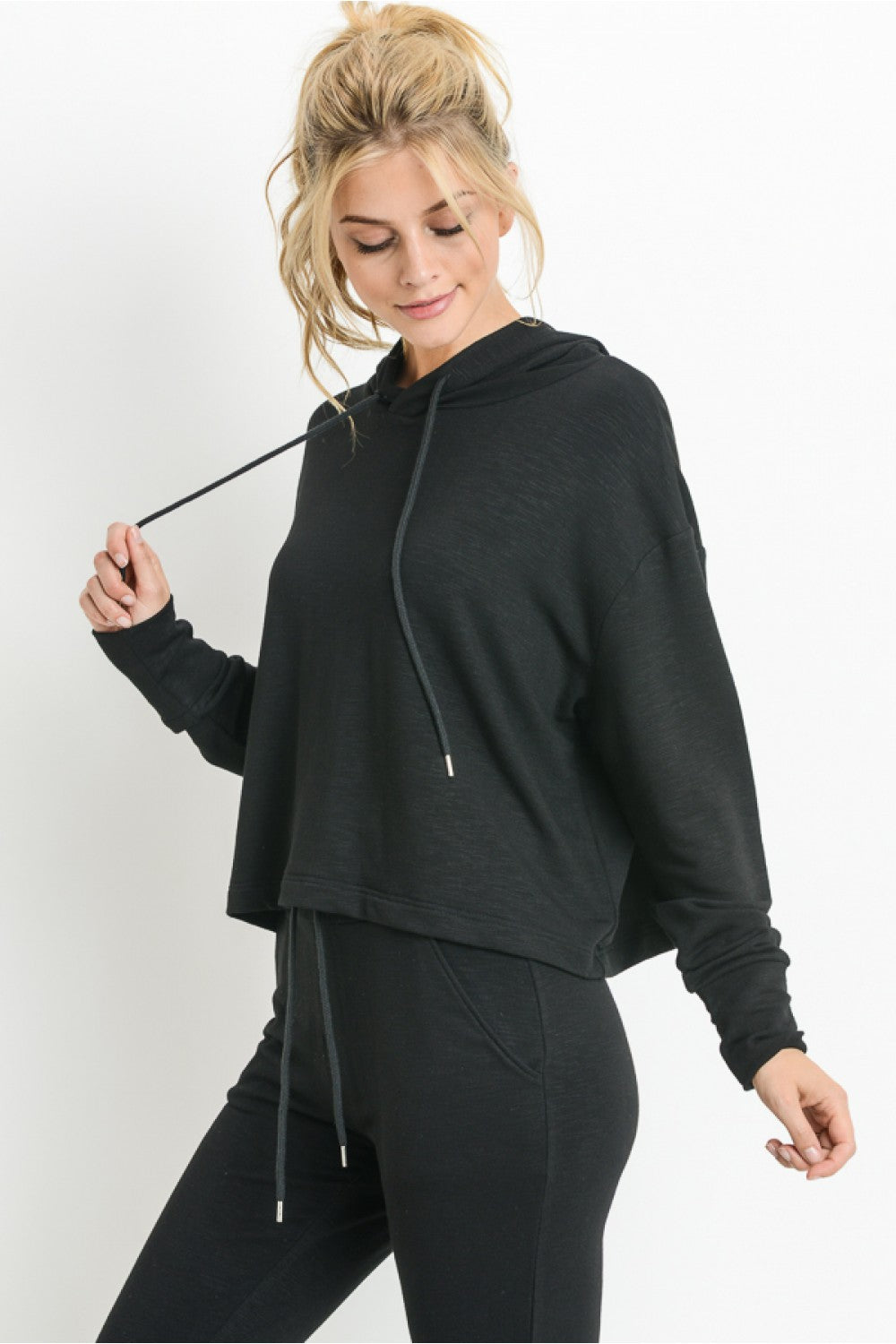 CROPPED HOODIE