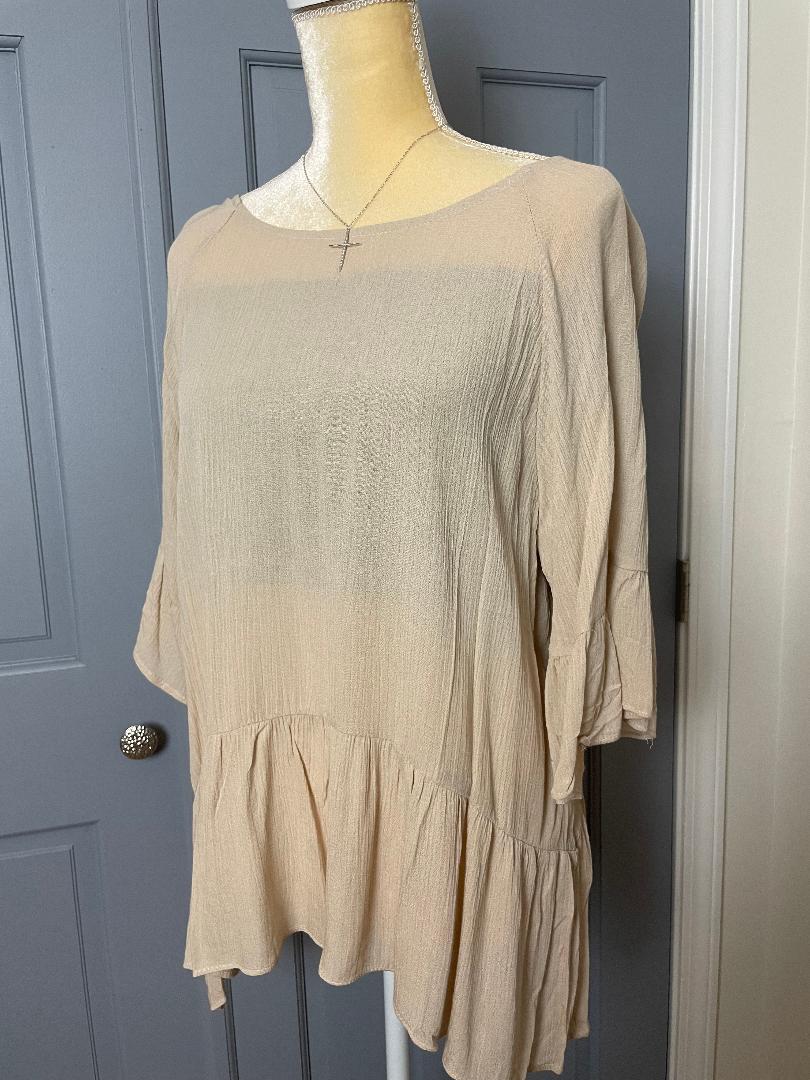 DRAPED BLOUSE TOP