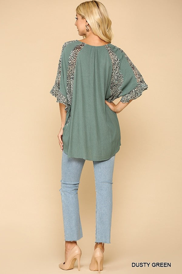 LEOPARD PRINT TWISTED TOP